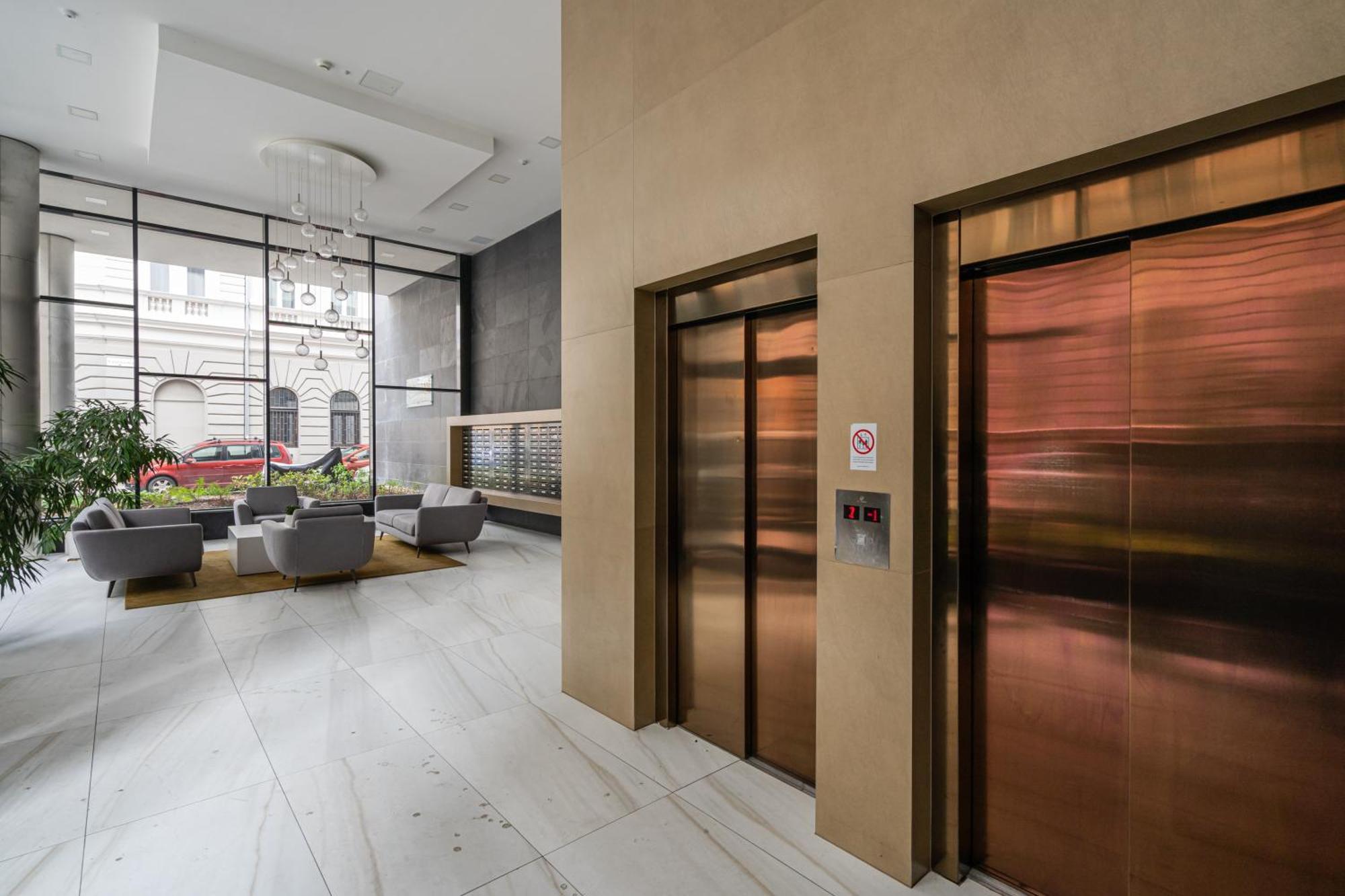 Blooming Budapest Apartment With Free Underground Parking Экстерьер фото