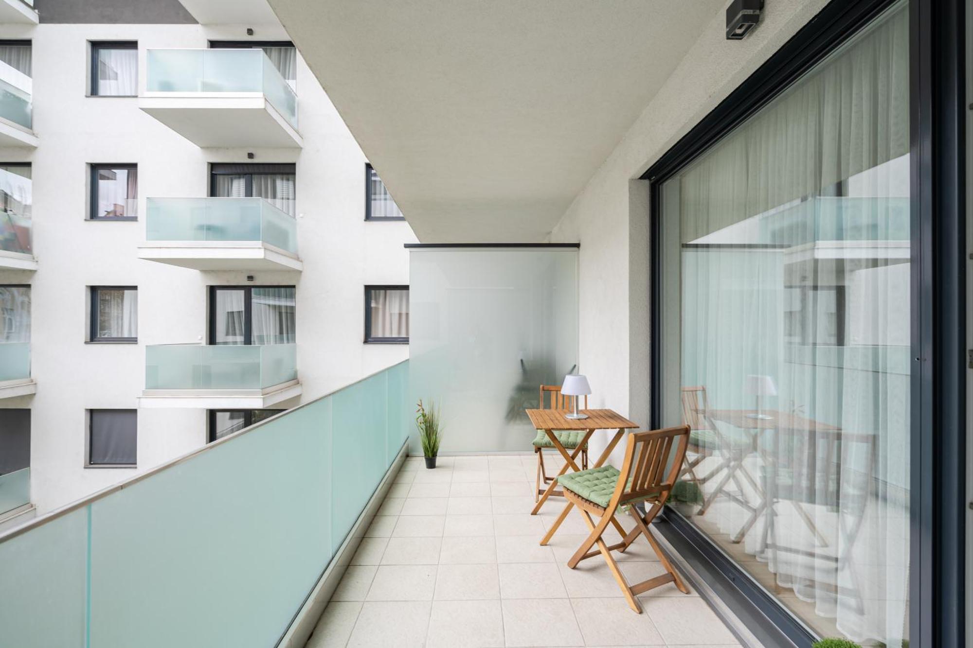 Blooming Budapest Apartment With Free Underground Parking Экстерьер фото